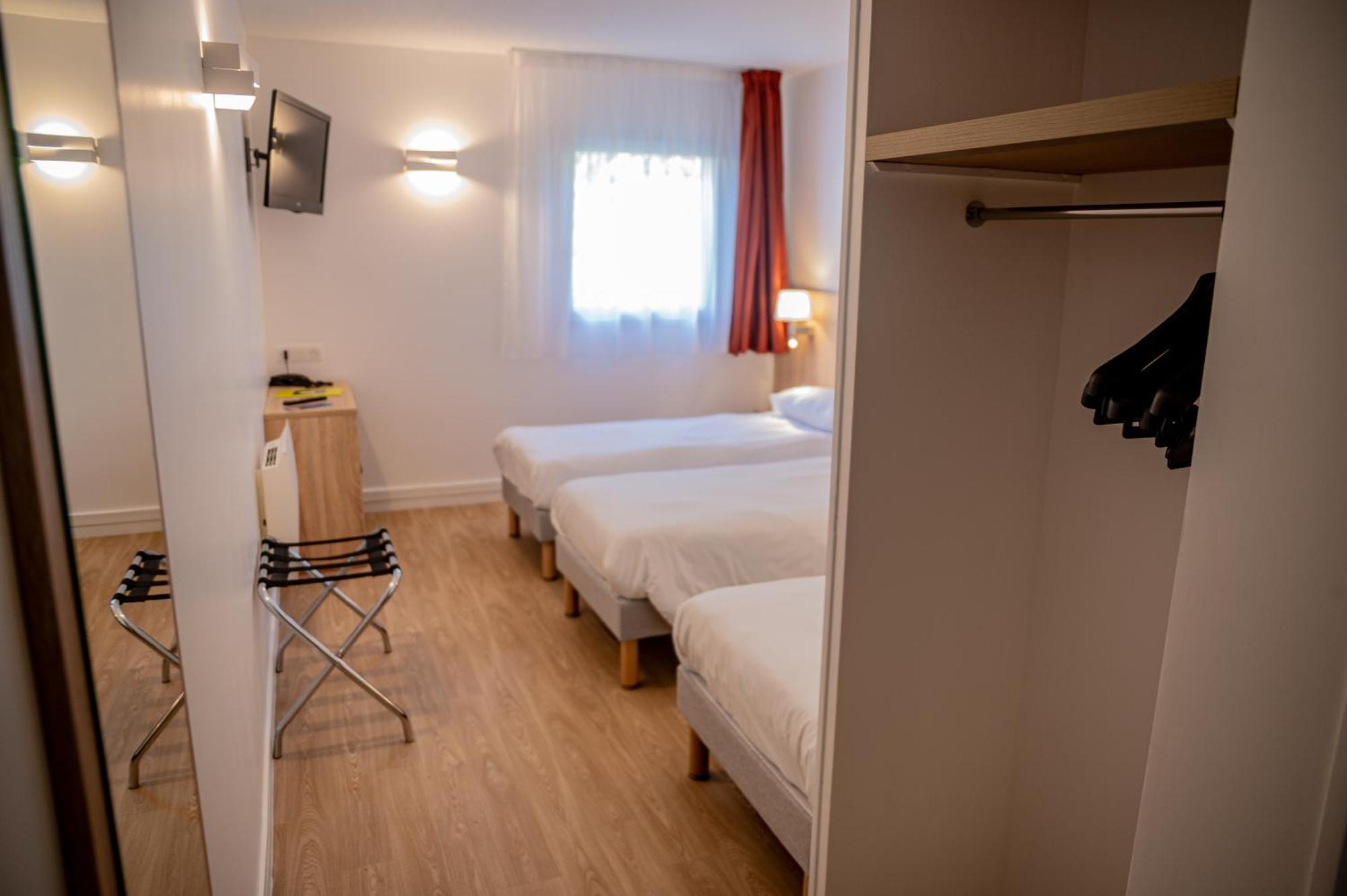 Hotel Aux Lys De Chablis Exteriér fotografie
