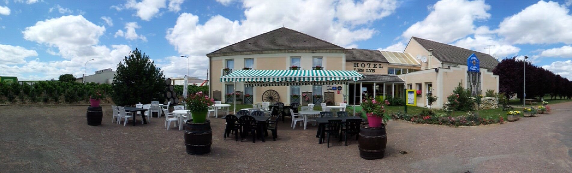 Hotel Aux Lys De Chablis Exteriér fotografie